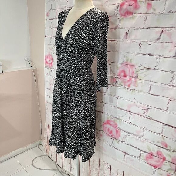 🔥🔥5 for $25🔥🔥 Leota Cheetah Print Wrap Top Tie Waist Slip-On Long Sleeve Dress - Picture 2 of 8